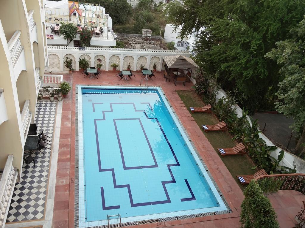 Hilltop Palace होटल Udaipur