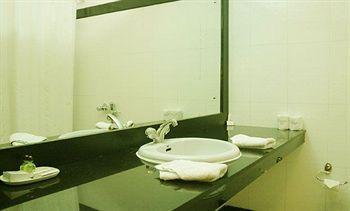 Hilltop Palace 3*